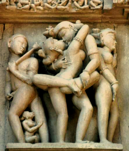 ملف:Khajurahosculpture.jpg