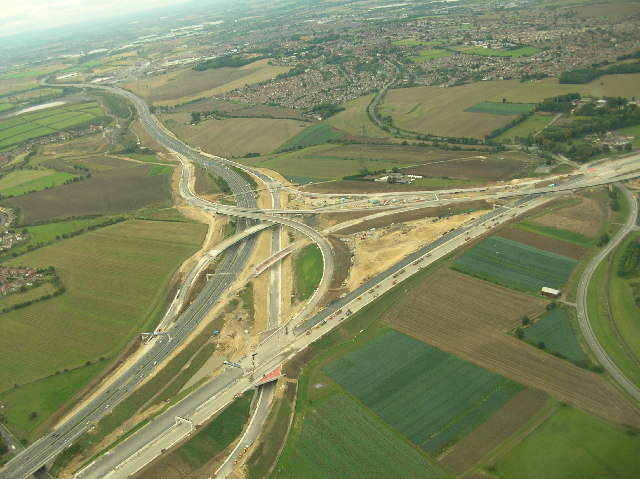 ملف:A1(M) and M62 interchange.jpg