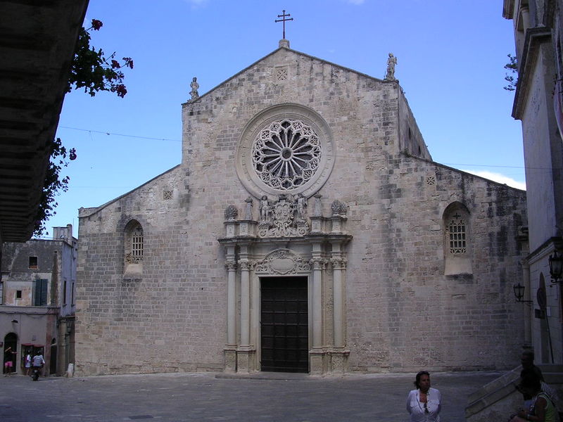 ملف:Otranto La Cattedrale.jpg