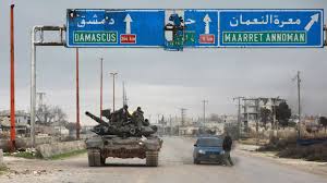 لافتة طريق معرة النعمان-حماة-دمشق.jpg