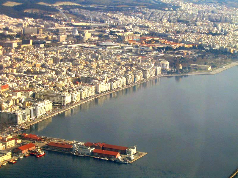ملف:Salonica-view-aerial2.jpg