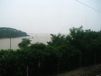 Flooding along Ganjiang, Jiangxi, June 2010.jpg