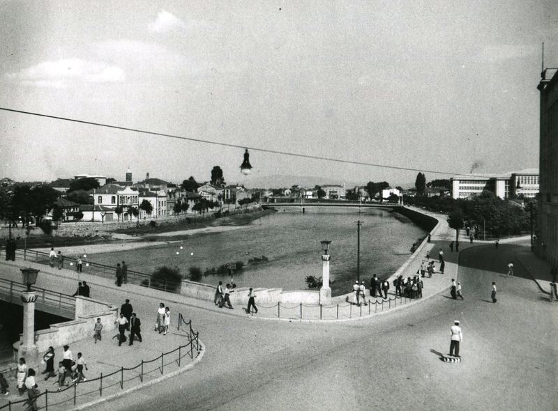 ملف:Del od Skopje, 1950ti.jpg