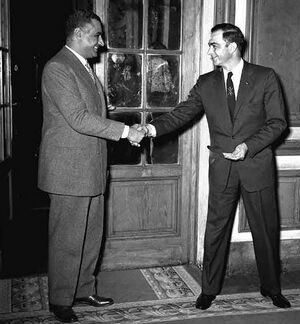 Henry Byroade with Nasser.jpg
