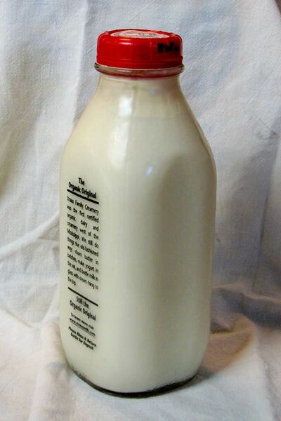 ملف:Milk-bottle.jpg