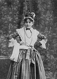 Eleonora Duse in La Locandiera 1891.jpg