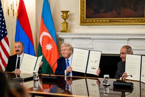 P20250808DT-1377 President Donald Trump signs a trilateral joint declaration with President Ilham Aliyev of Azerbaijan and Prime Minister Nikol Pashinyan of Armenia.jpg