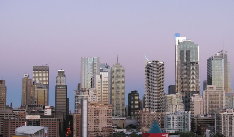ملف:Late afternoon in central Sydney.jpg