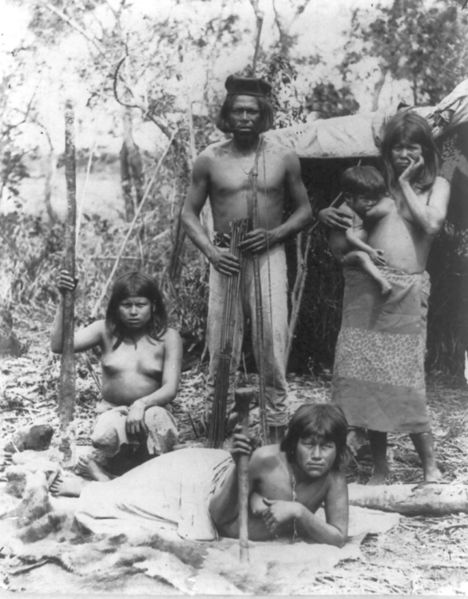 ملف:Indian family in Brazil posed in front of hut.jpg