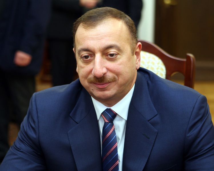ملف:Ilham Aliyev in Poland, 2008.jpg