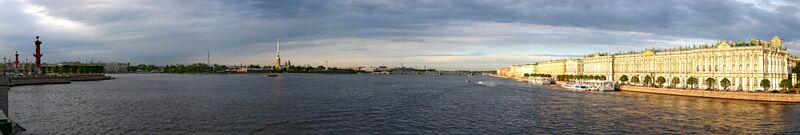 ملف:Panorama of Saint Petersburg from Palace Bridge.jpg