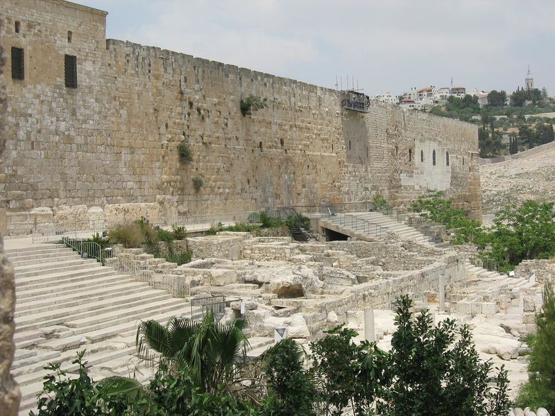 ملف:Temple Mount southern wall 200509.jpg