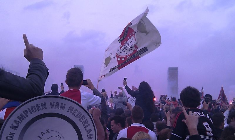 ملف:AFC Ajax kampioen 2010-2011.jpg