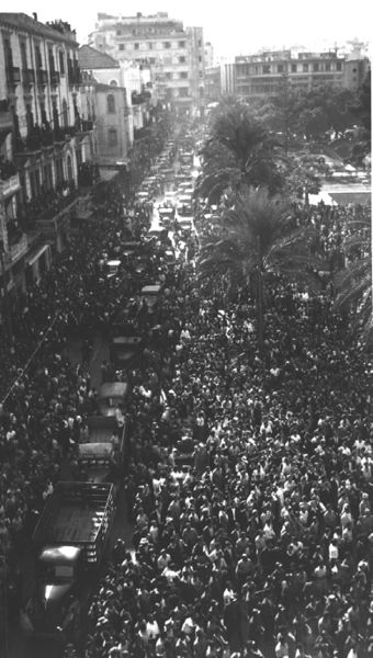 ملف:Beirut's Martyrs' Square during celebrations marking the release by the French of Lebanon's government from Rashayya prison on November 22, 1943, the day of Lebanon's independence. Adib Ibrahim.jpg