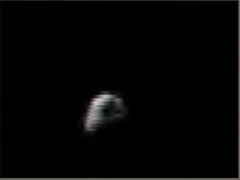 صورة بموجة قريبة من تحت الحمراء لانفصال سنطور عن ال كروس كما شوهد من المركبة الفضائية الأم، ال كروس