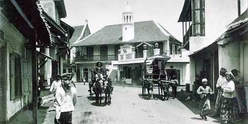 الحي العربي الحضرمي في أمپل، سورابايا، 1880.