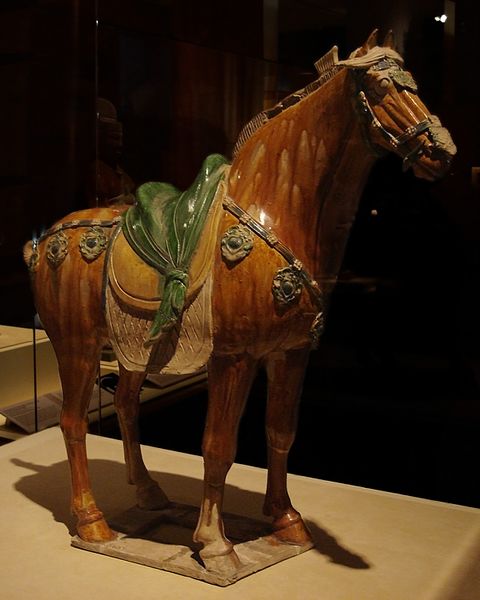 ملف:CMOC Treasures of Ancient China exhibit - pottery horse, detail 1.jpg