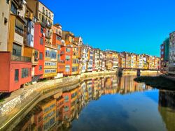 Girona riverside HDR.jpg