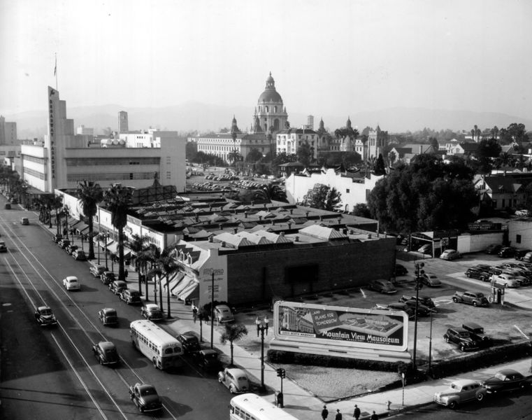 ملف:Pasadena 1945.jpg