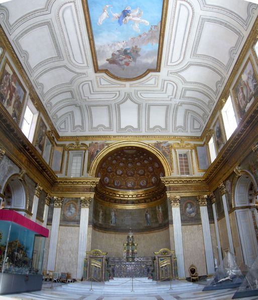 ملف:Napoli Palazzo reale - cappella 1040772-3.JPG