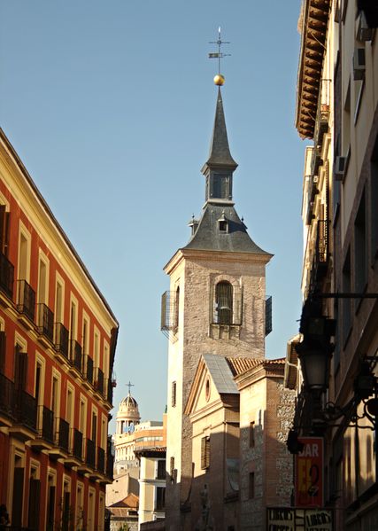 ملف:Iglesia de San Ginés (Madrid) 02.jpg