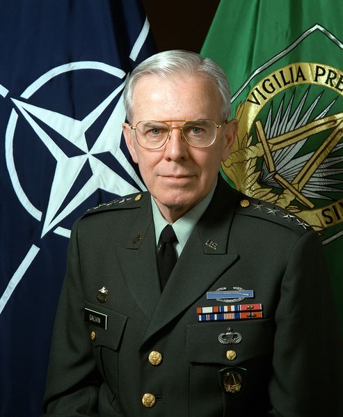 ملف:John Galvin, official military photo, 1991.JPEG