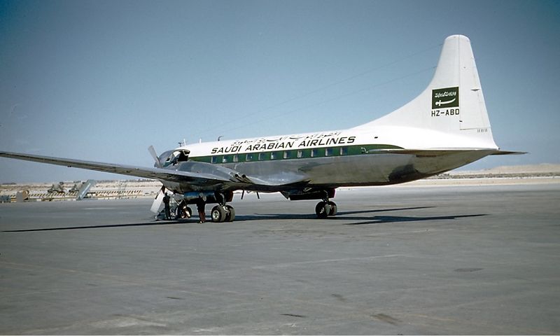 ملف:Saudi Arabian Airlines Convair 340 Quackenbush.jpg