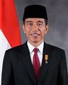 رئيس إندونسيا الشاغر، حاكم جاكرتا السابق، وعمدة سولو (سوراكارتا) پرابوو سوبيانتو (PDI–P)