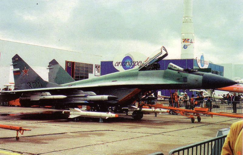 ملف:MiG-29M NTW 7 8 93.jpg