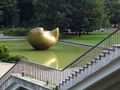 Large Divided Oval: Butterfly (1985-1986), Haus der Kulturen der Welt, برلين