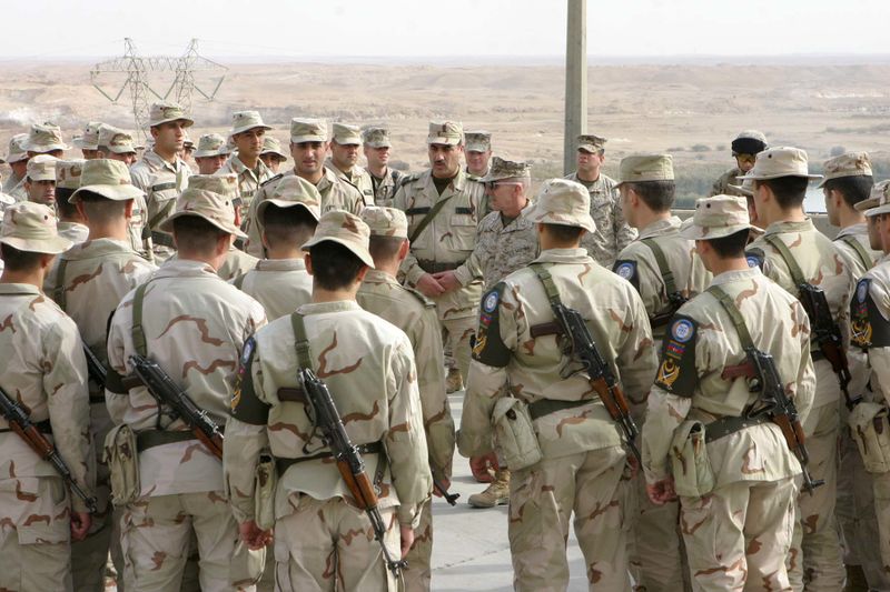 ملف:Azerbaijani soldiers in Iraq 11.jpg