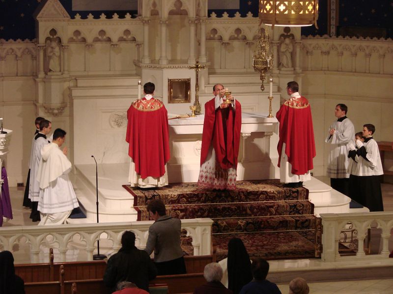 ملف:Ecce Mass, Good Friday, Our Lady of Lourdes, Philadelphia.jpg
