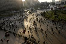 الحياة في القاهرة قد تعود لمجراها الطبيعي، ولكن ذكرى مظاهرات اليوم ستبقى.[1]