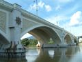 Sultan Abdul Jalil Bridge at كوالا كڠسر، crossing the Perak River.