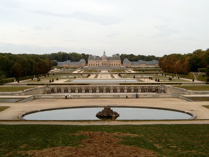 ملف:Vaux-le-Vicomte Panorama.jpg