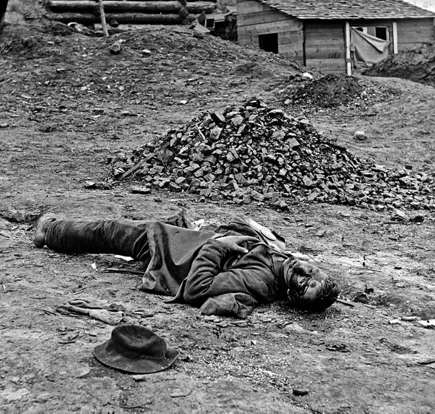 ملف:Dead soldier (American Civil War - Siege of Petersburg, April 1 1865).jpg