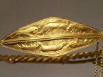 Golden diadem featuring lions and boars