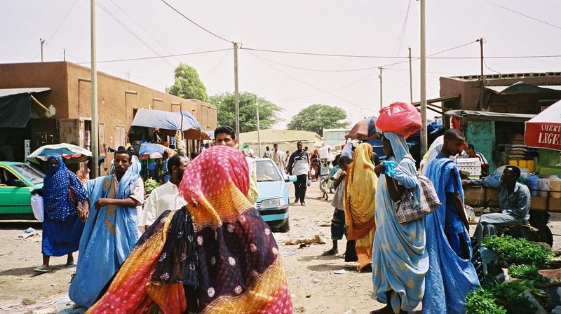 ملف:Nouakchott-marche.jpg