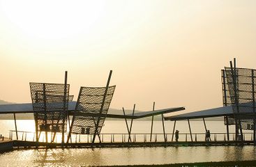 "The Light of Lihu lake", Wuxi