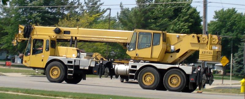 ملف:Truck crane.jpg