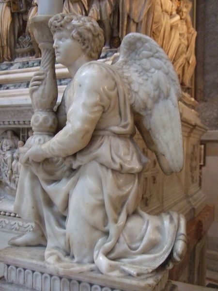 ملف:Angel by Michelangelo - 3.JPG