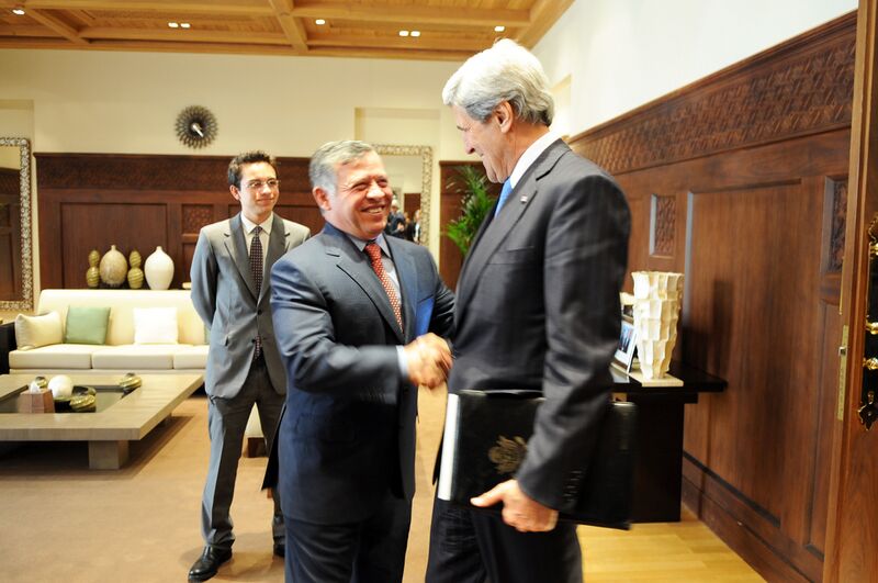ملف:Secretary Kerry Is Greeted By Jordanian King Abdullah II.jpg