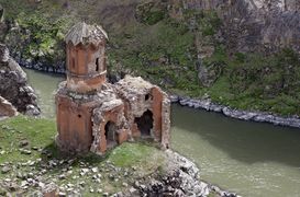 20110419 Monastery of Hripsimian Virgins Ani Turkey.jpg