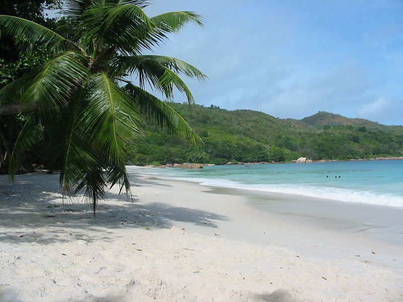 ملف:Seychelles praslin anselazio.jpg
