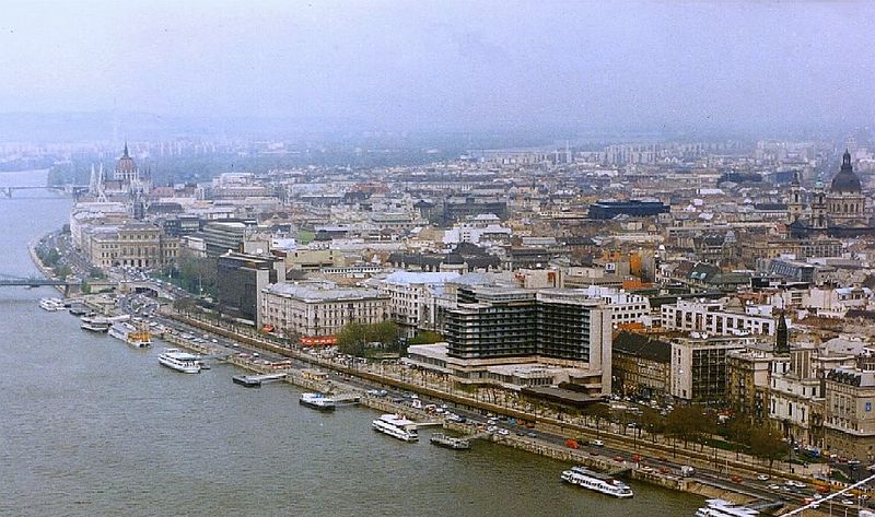 ملف:Budapeszt-panorama srodmiescie.jpg