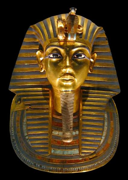ملف:Tutanchamun Maske.jpg