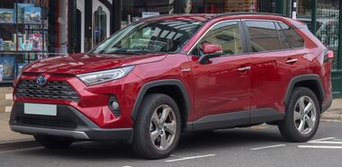 2019 Toyota RAV4 Excel HEV CVT 2.5 Front.jpg