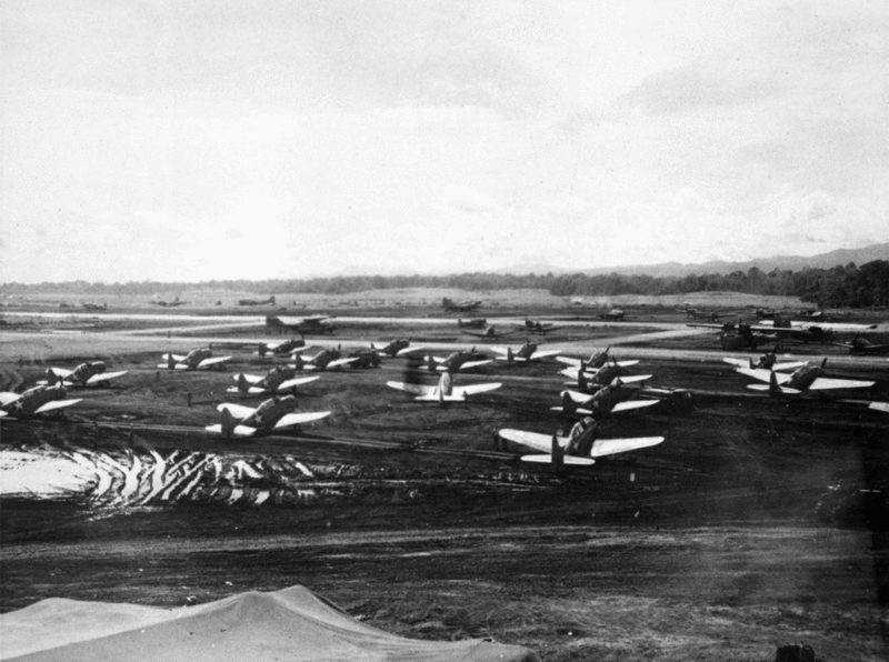 ملف:Cactus Air Force aircraft at Henderson Field, Guadalcanal, circa in 1942 (74250534).gif