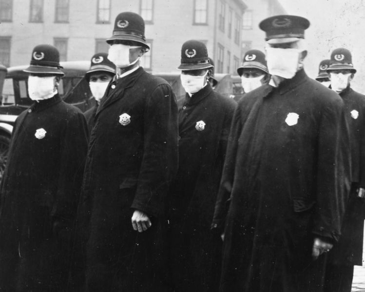 ملف:Spanish flu in 1918, Police officers in masks, Seattle Police Department detail, from- 165-WW-269B-25-police-l (cropped).jpg