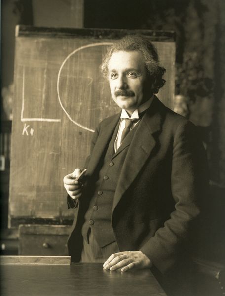 ملف:Einstein 1921 by F Schmutzer - restoration.jpg